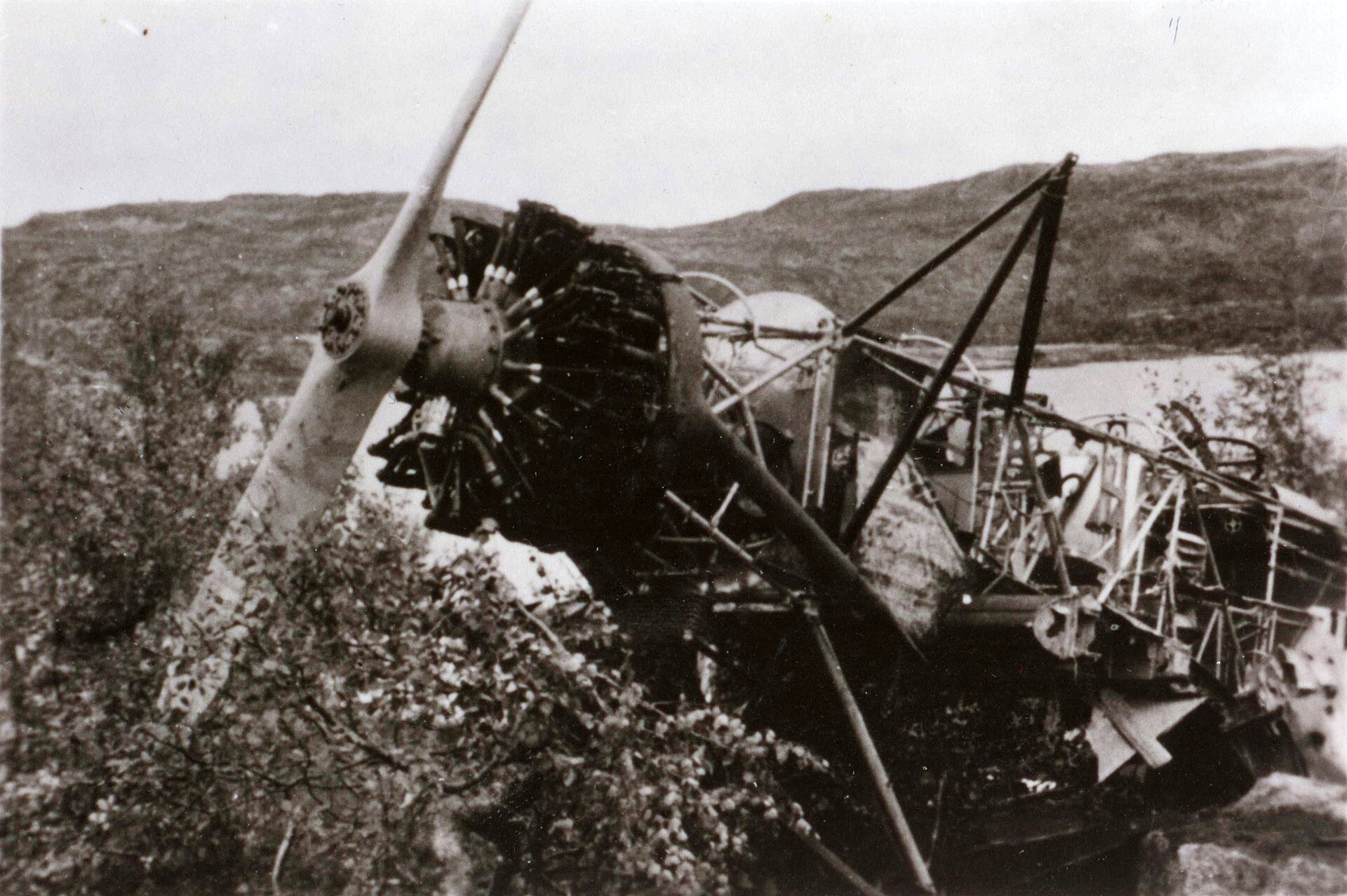 Abandoned RNoAF Fokker C.V-E after fighting in Narvik.jpg