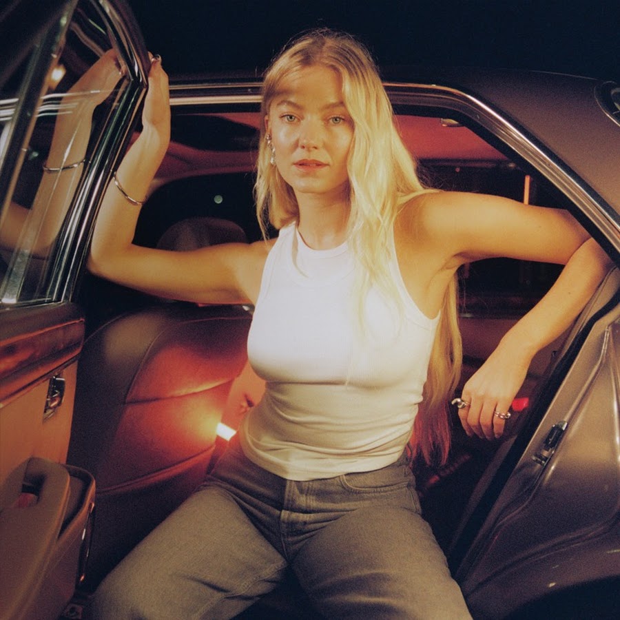Astrid S