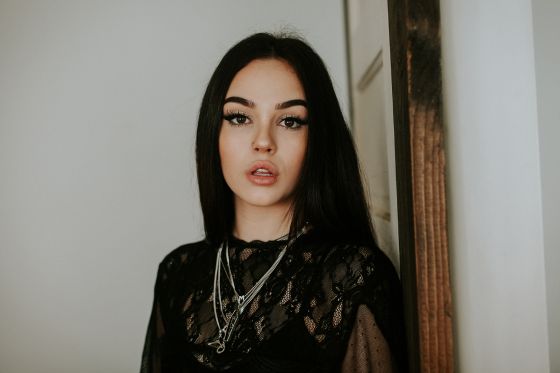 Bilde 3 av Maggie Lindemann