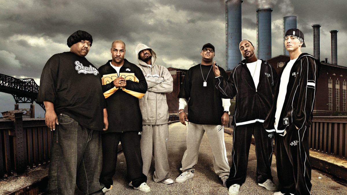 D12