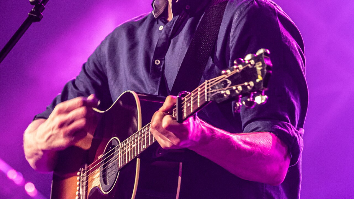 Listeutsnitt for Dean Lewis