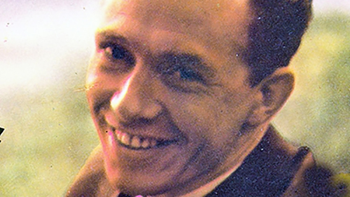 Listeutsnitt for Ray Adams