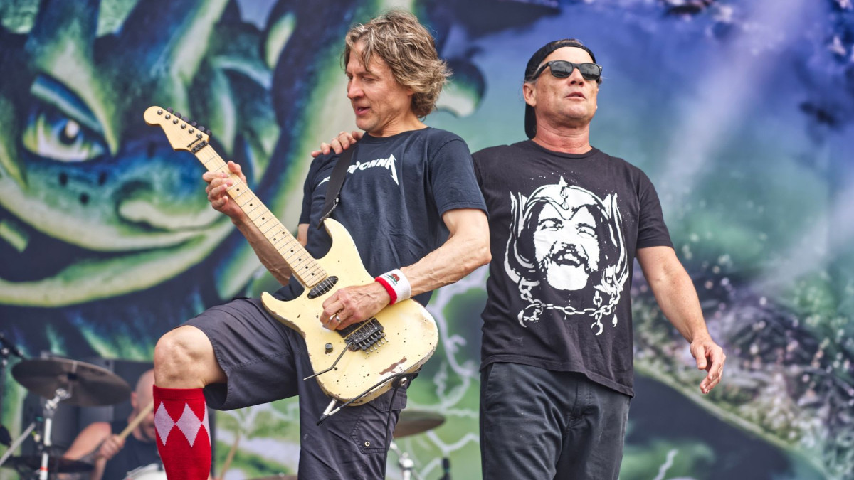 Listeutsnitt for Ugly Kid Joe